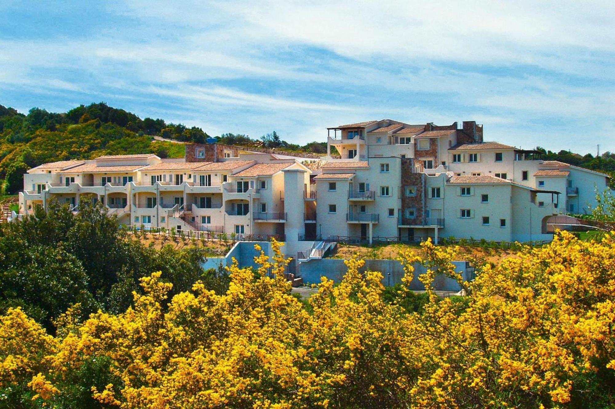 Apartment In Golfo Aranci With Elevator Cala Bitta Buitenkant foto